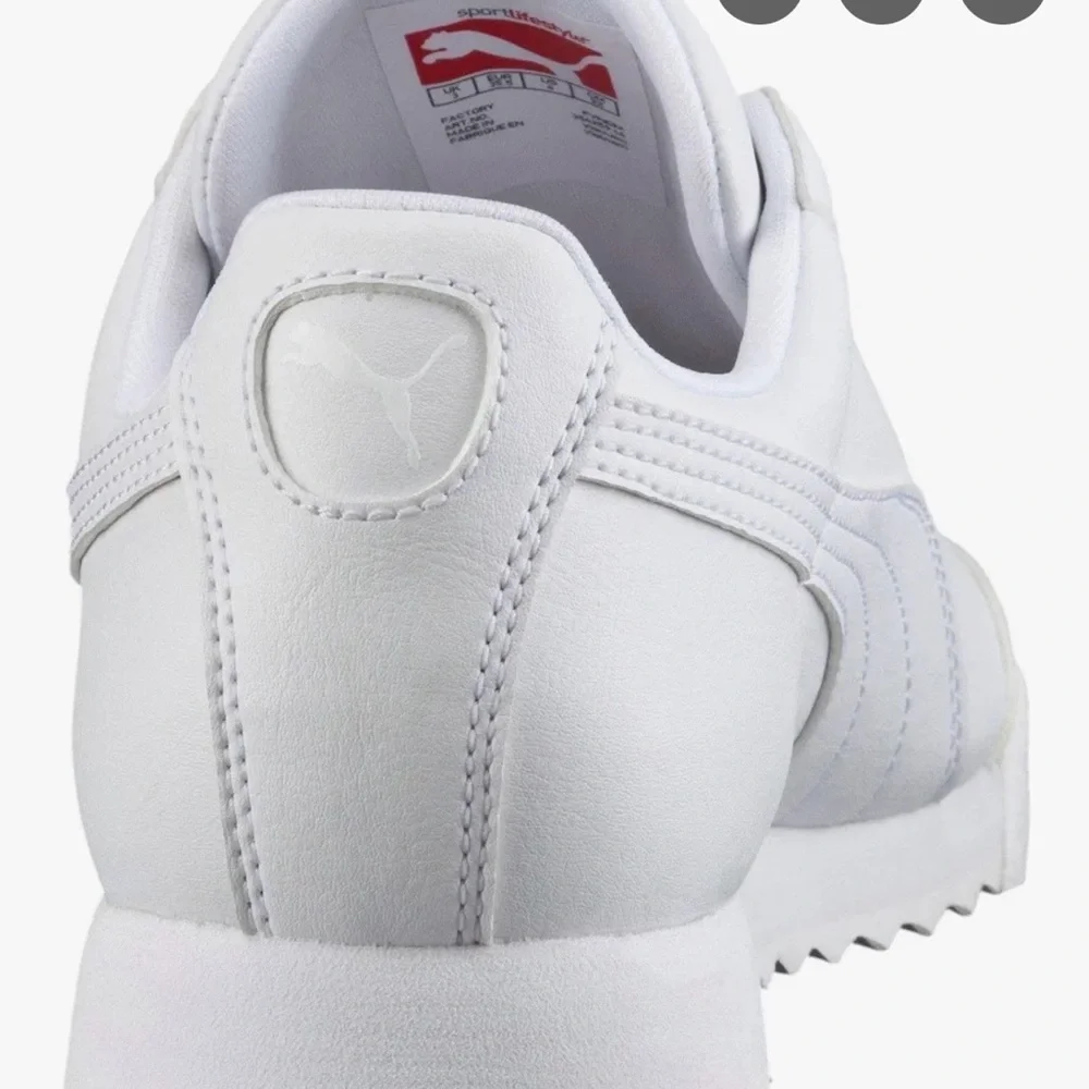 Kids Puma ‘Roma’ Sneakers. Size 7